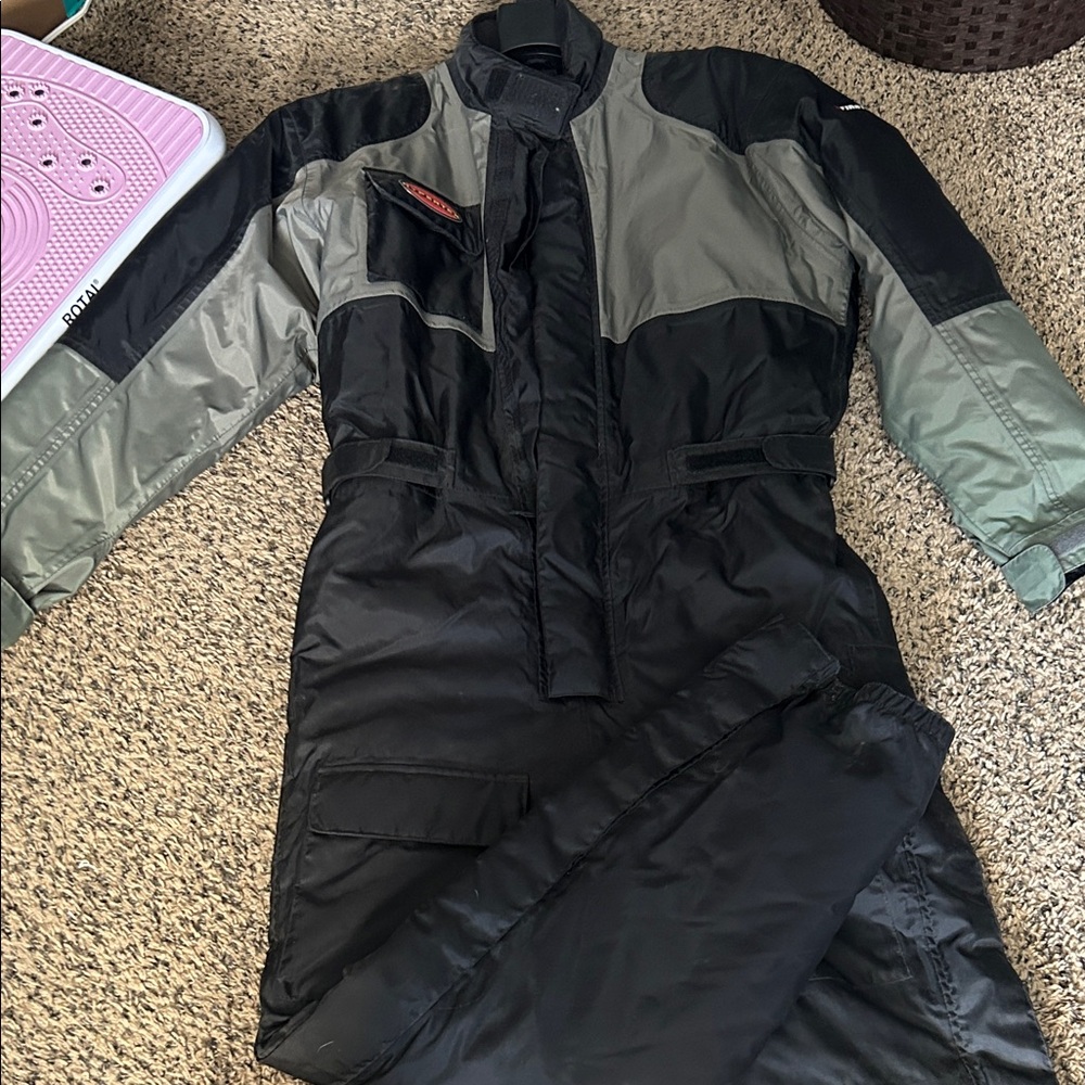 Moto Riding Performance Suit - Picture 2 of 5